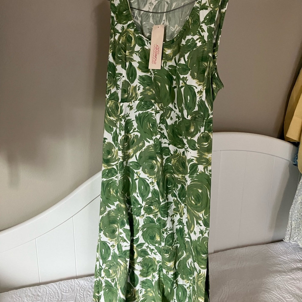 Motherhood Maternity Green and White Sleeveless Midi Sundress